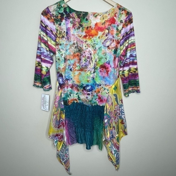 DIVINE collision 3/4 sleeve multi color fabric blouse - Picture 8 of 9